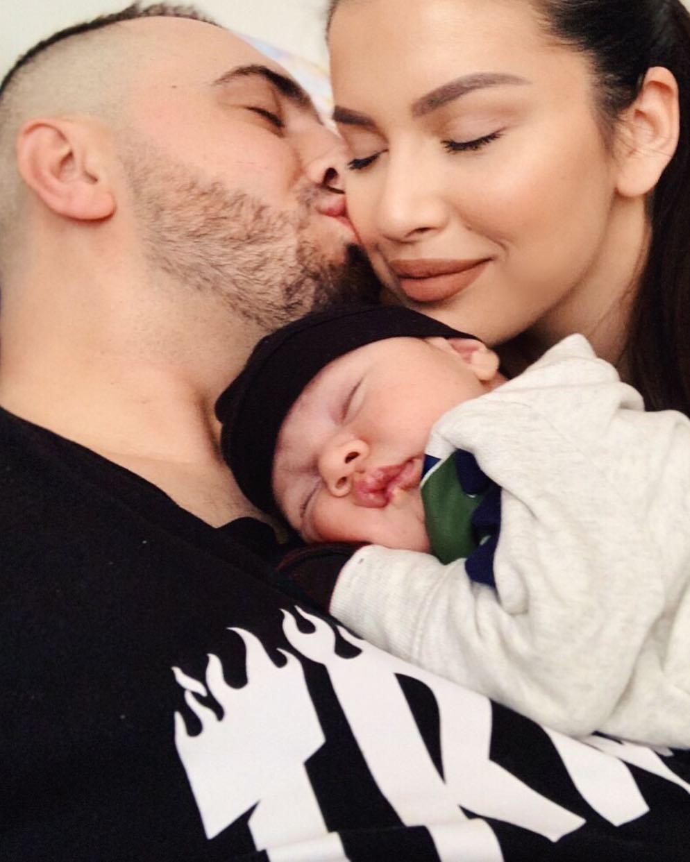 E quajtën djalin Zëri, reperi tregon pse zgjodhi këtë emër