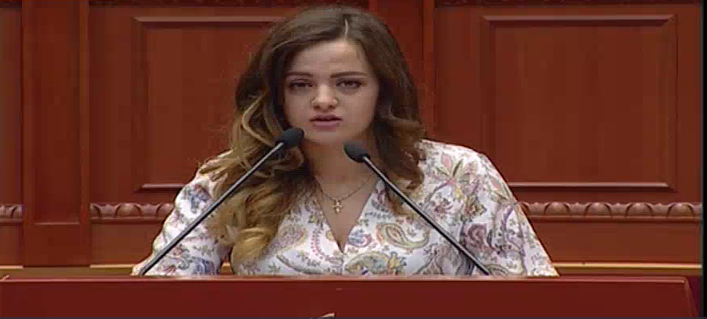 Me lot në sy, deputetja e LSI-së kërcënon Ramën: Nëse provon të shkarkosh Metën, s&#8217;ke parë gjë akoma