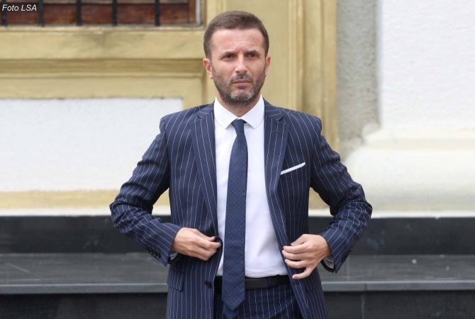 Bllokimi i zyrave të pushtetit vendor, reagon Braçe: Për çdo idiot, zgjedhjet u njohën nga Kolegji