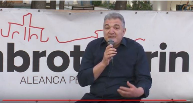 PD dëgjesë me Aleancën për Mbrojtjen e Teatrit: Të mbrohet godina, vendi po rrëshqet në diktaturë