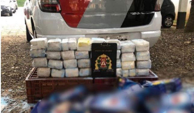 Blejnë detergjentë në supermarket, brenda kutive zbulojnë … kokainë