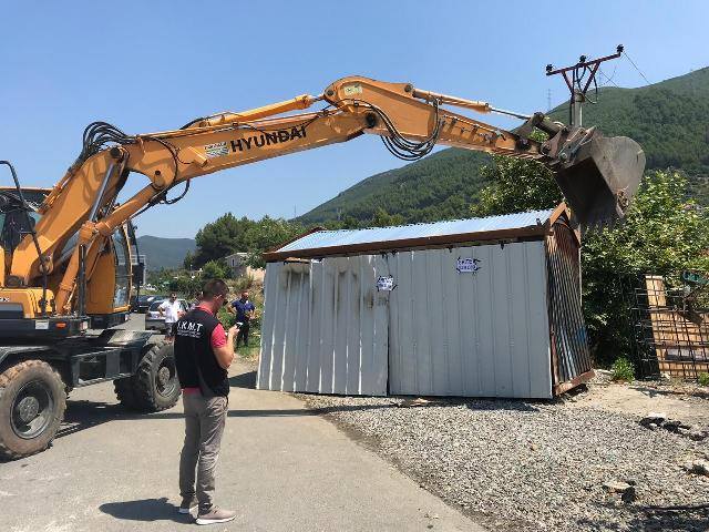 IKMT prish 35 objekte në aksin Milot-Rrëshen, pa leje e të rrezikshme