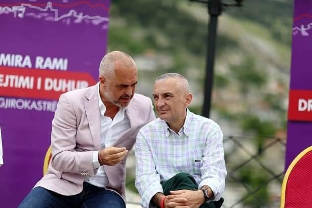 Meta e nis mëngjesin me ironi ndaj Ramës: Timonieri ynë ka timon, por s’ka frena