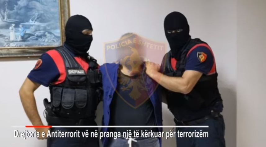 Arrestohet në Shqipëri luftëtari rus i ISIS-it, erdhi si emigrant i paligjshëm (VIDEO)