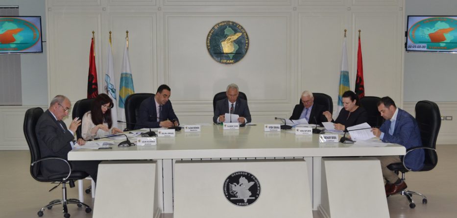 KQZ kthen për plotësim ankimimin e Bindjes Demokratike