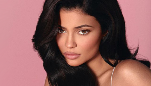 Miliarderja tregon fillesat në industrinë e kozmetikës