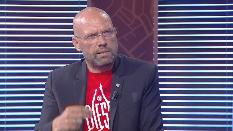 Manjani reagon për Malajn: Nuk shkarkohet pse nuk pranon zbatimin e urdhrave që jepen me sms