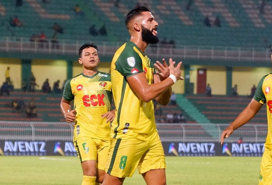 Një shqiptar synon kualifikimin në “Katar 2022” me Malajzinë