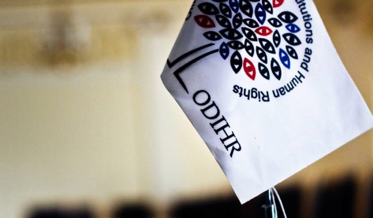 OSBE “shuplakë” qeverisë për ligjin e medias: AMA nuk mund të vërë gjoba ose të bllokojë