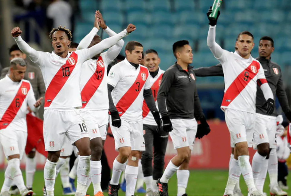 Peruja shkurorëzon Kilin, synon mrekullinë me Brazilin në finale