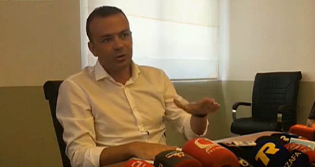 Valdrin Pjetri ultimatum Ademit: Më liro zyrën