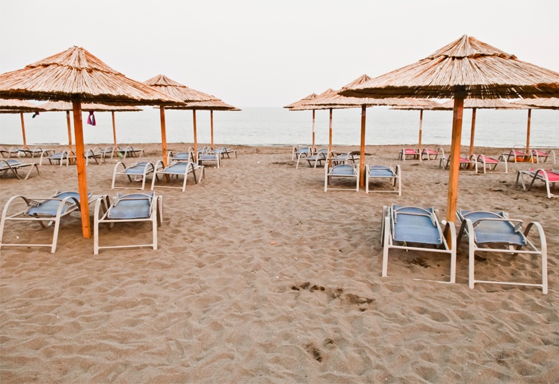 “Mos hyni në ujë, ka rrezik…”, njoftim urgjent për pushuesit në Velipojë