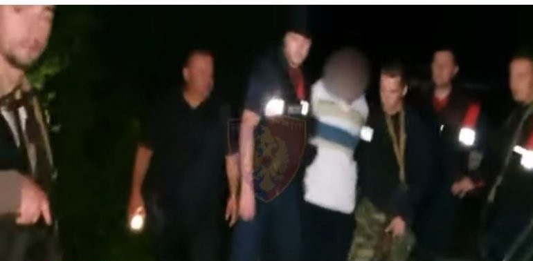 Vrau pronarin e shtëpisë, kapet 55-vjeçari (EMRI)