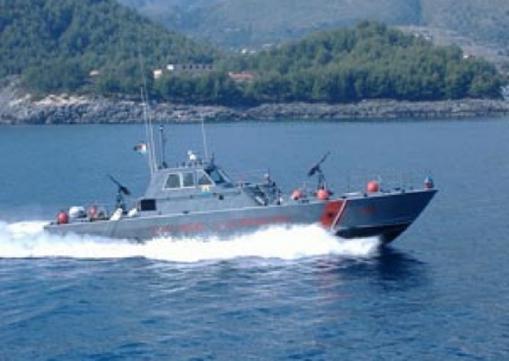 Jahti pëson defekt në motor, roja bregdetare shqiptare shpëton serbët