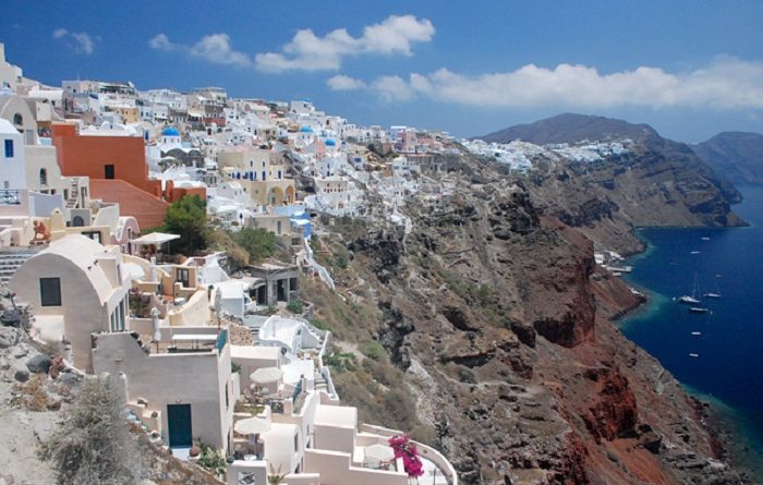 Gurët në Santorini jashtëtokësor?