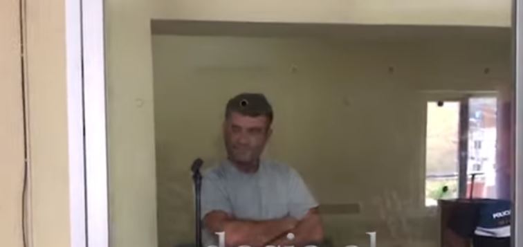 Përdhunoi të bijën për 3 vite, 48-vjeçari në gjykatë preferoi të mos fliste asnjë fjalë