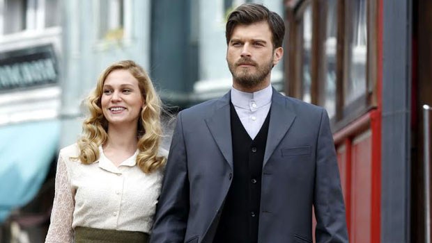 Aktorja e njohur turke zgjedh Shqipërinë për pushime