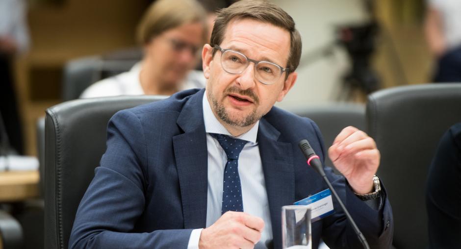 Sekretari i përgjithshëm i OSBE i përgjigjet Aleancës për Mbrojtjen e Teatrit: Palët të presin Gjykatën e lartë