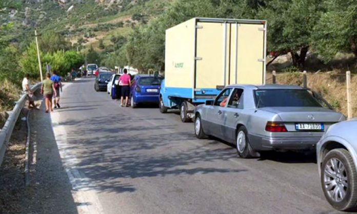 Trafiku në Orikum-Palasë gjatë verës, policia gjen zgjidhje për të lehtësuar turistët
