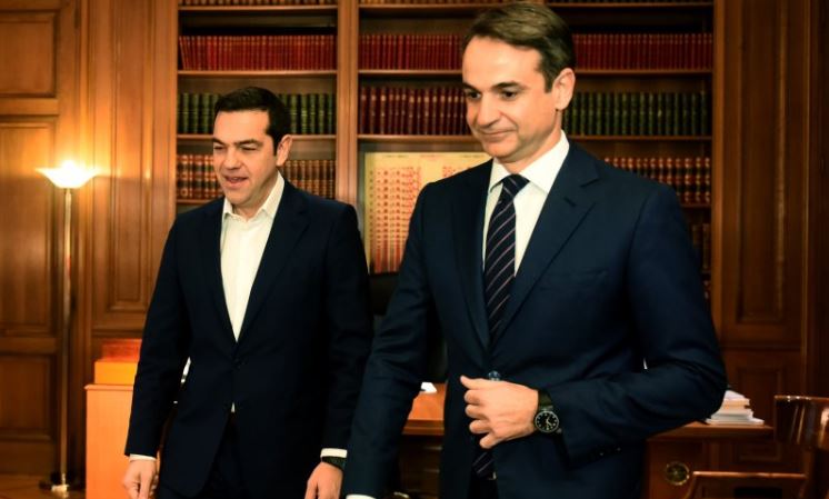 Tsipras pranon humbjen, Mitsotakis betohet sot si kryeministër i Greqisë