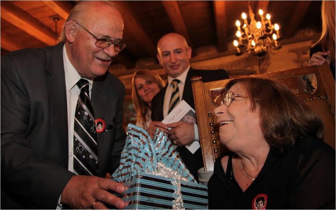 Ndahet nga jeta bashkëshorti i Vaçe Zelës