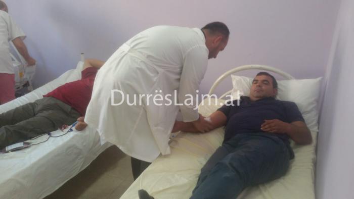 Ekipi i Zjarrfikëses në Durrës dhuron gjak për fëmijët talasemikë (FOTO)