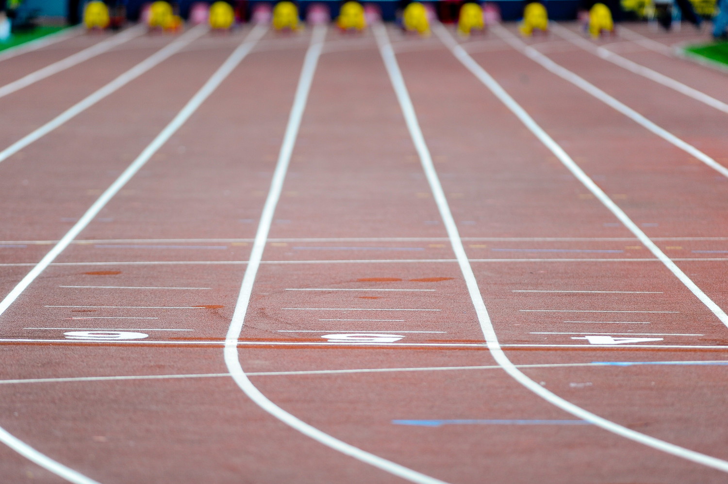 7-vjeçarja që po “çmend” botën, vrapon 5 000 metra për vetëm 20 minuta