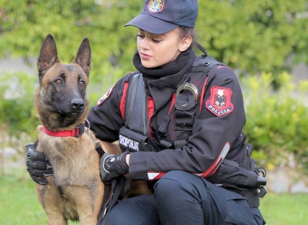 U vra në atentat/ Kush është gruaja e Malkos, ish-efektivja bukuroshe e “Shqiponjave”