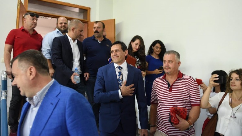 Kamza ndryshon kryebashkiak pas 12 vitesh, betohet Rakip Suli