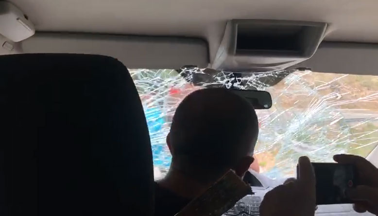 VIDEO/ Gjak e britma, momenti kur pronari dhunon turistët spanjollë