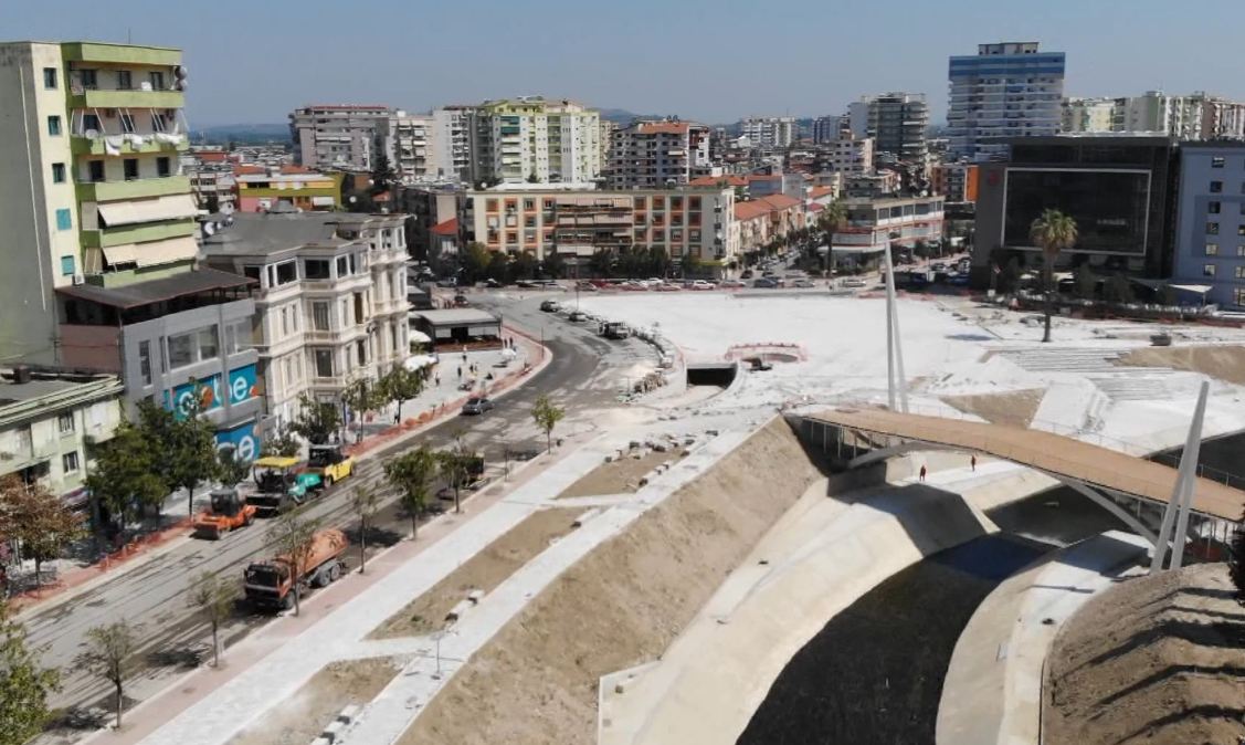 Qendra e re e Fierit/ Punimet drejt fundit, inaugurimi më 1 shtator