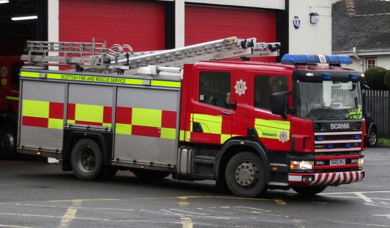 Adoleshenti i vë zjarrin shkollës, 1400 nxënës pa mësim