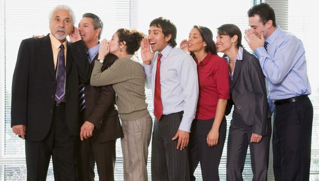 Cilët janë thashethemexhinjtë e vërtetë në punë?