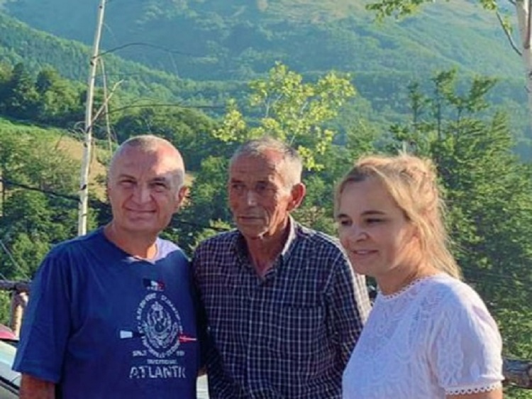 Meta me Kryemadhin në Prevallë, ky burrë që ka takuar shkëlqen me atë që prodhon