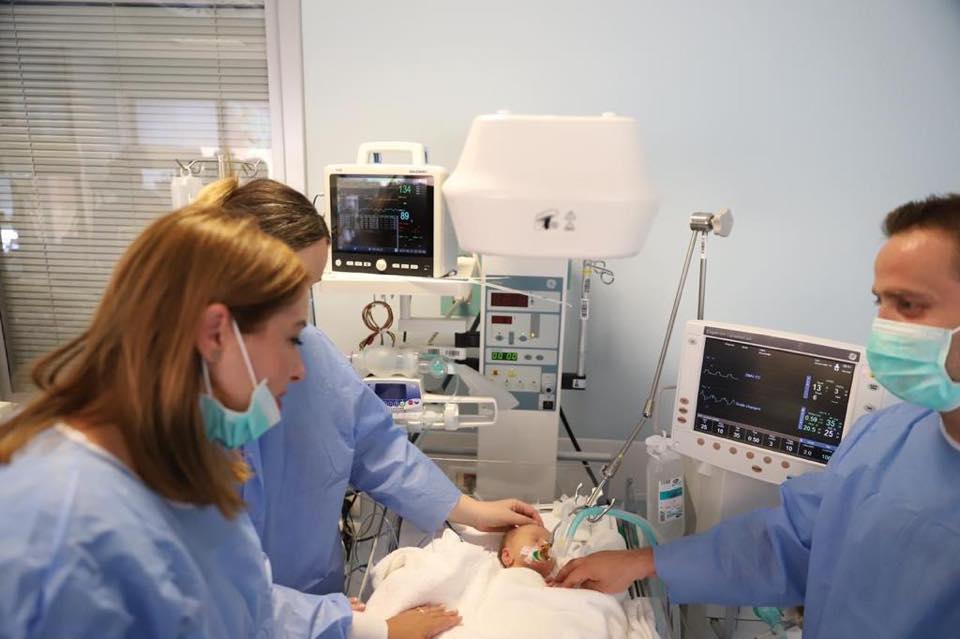 I sapolinduri me diagnozën e rrallë, Rama e nis në Itali (FOTO)