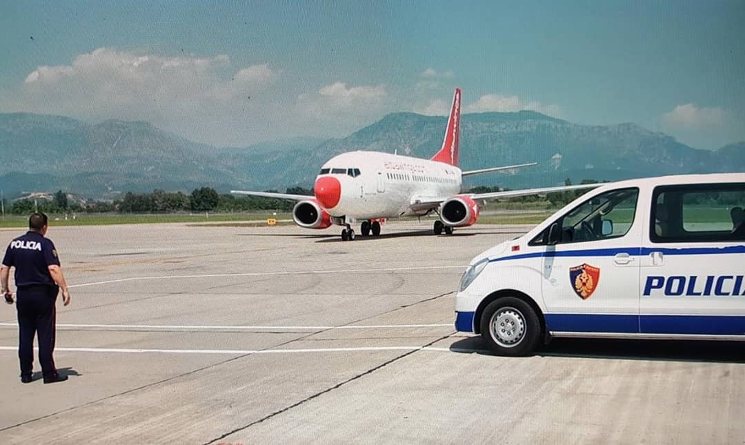 Riatdhesohen nga Franca 60 shqiptarë