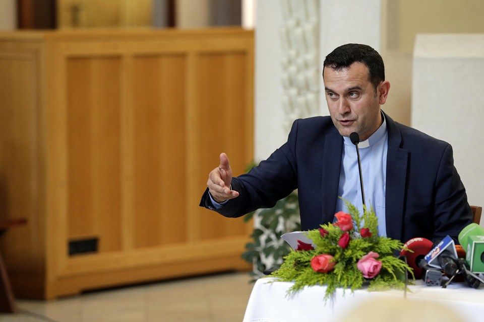 Ekzekutimi në Rrëshen, Dom Gjergj Meta: Mu në mes të ditës, para syve të të gjithëve. Deri kur kështu?