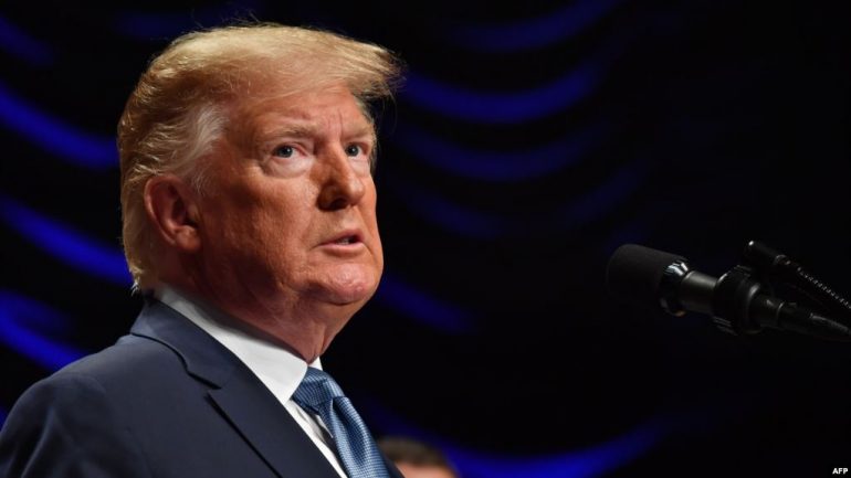 Masakra në El Paso, banorët kundër vizitës së Trump