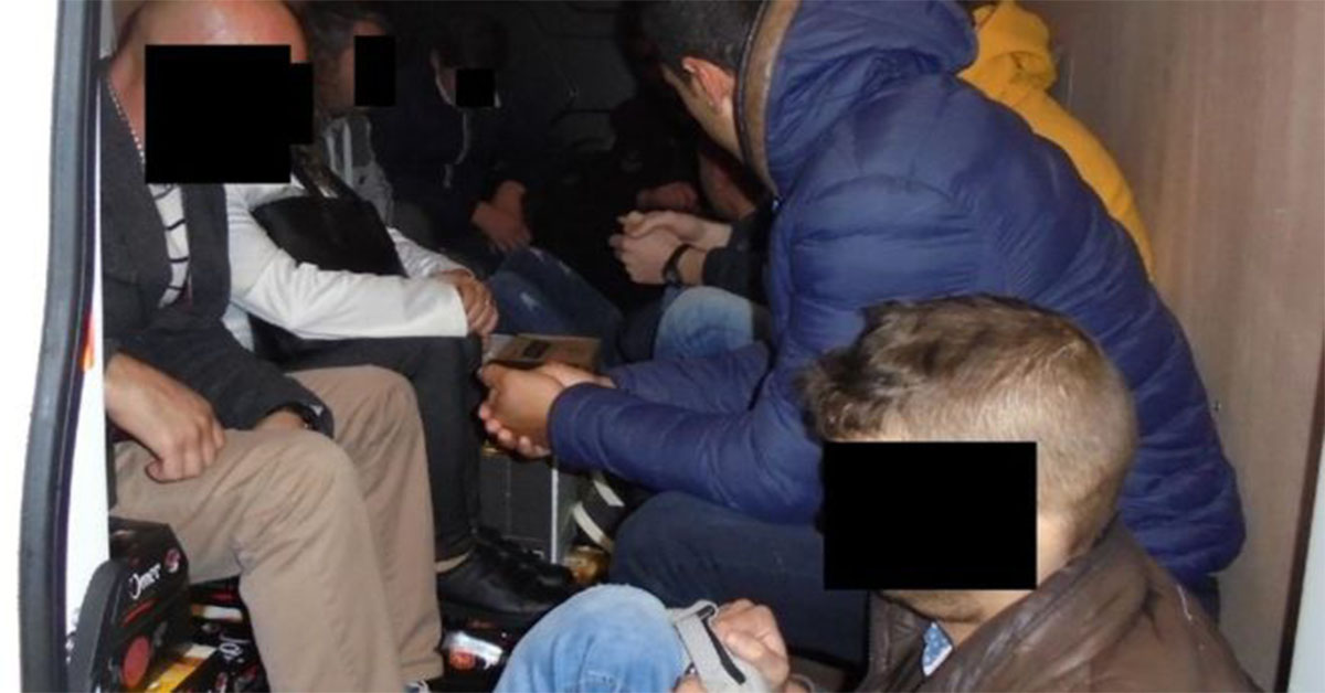 Tentoi të fuste 11 shqiptarë në Britani, dënohet 51-vjeçari