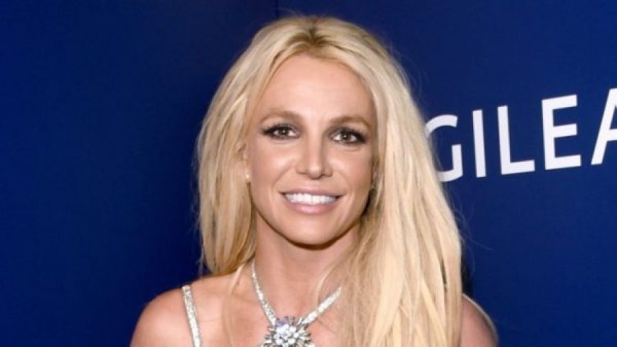 Britney Spears: Ndihem e vetmuar, nuk di kujt t’i besoj