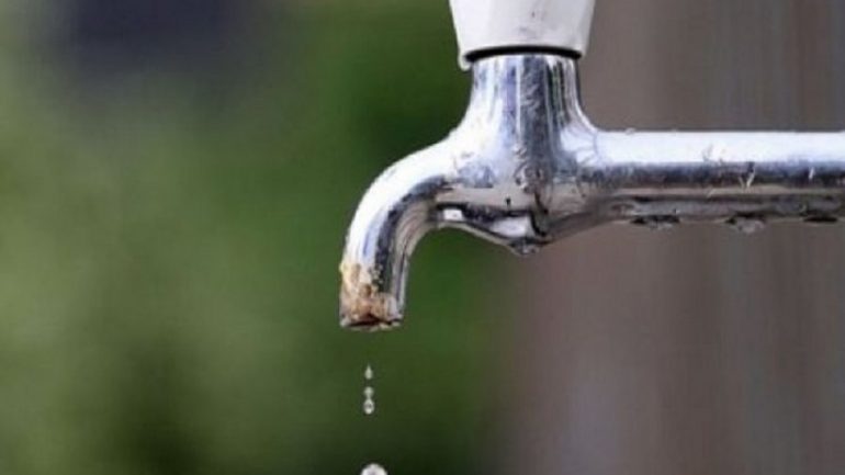 Një pjesë e Tiranës pa ujë, banorët paralajmërojnë protestë