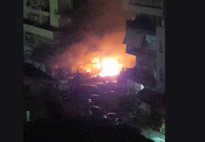 Shpërthim i fuqishëm te rruga e burgut, qytetarët vrapojnë të alarmuar