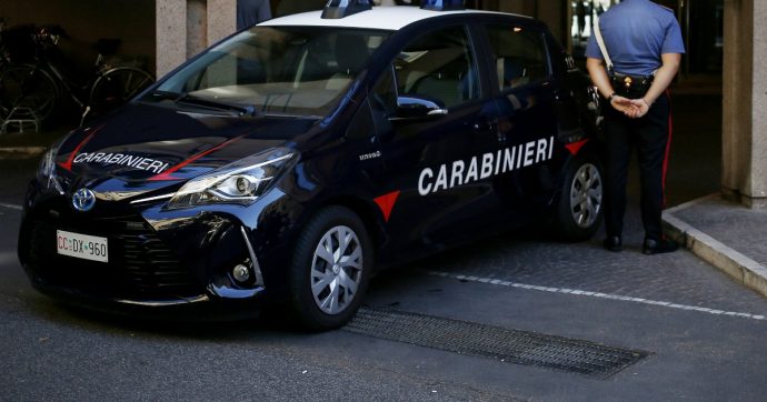 Në shtëpi me një grua, shqiptari tenton t’i ikë policisë nga ballkoni me të brendshme