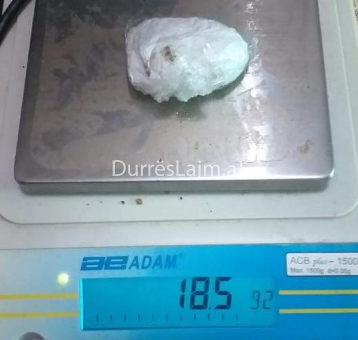 Shpërndante kokainë në doza, arrestohet 40-vjeçari në Durrës