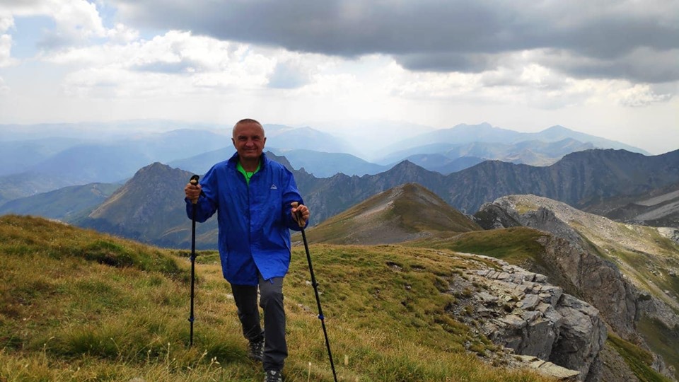 Presidenti Meta ngjitet në Korab: Motiv për të kaluar çdo pengesë (FOTO)