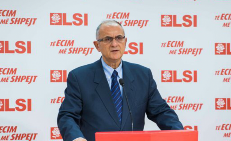 Vasili shpërndan postimin e Metës: Kush e mori në qafë Ramën?