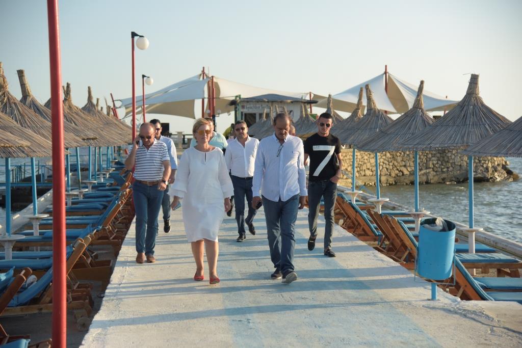 Durrësi, destinacion i anijes turistike Al Mubaraki që promovon Kampionatin Botëror Katar 2022