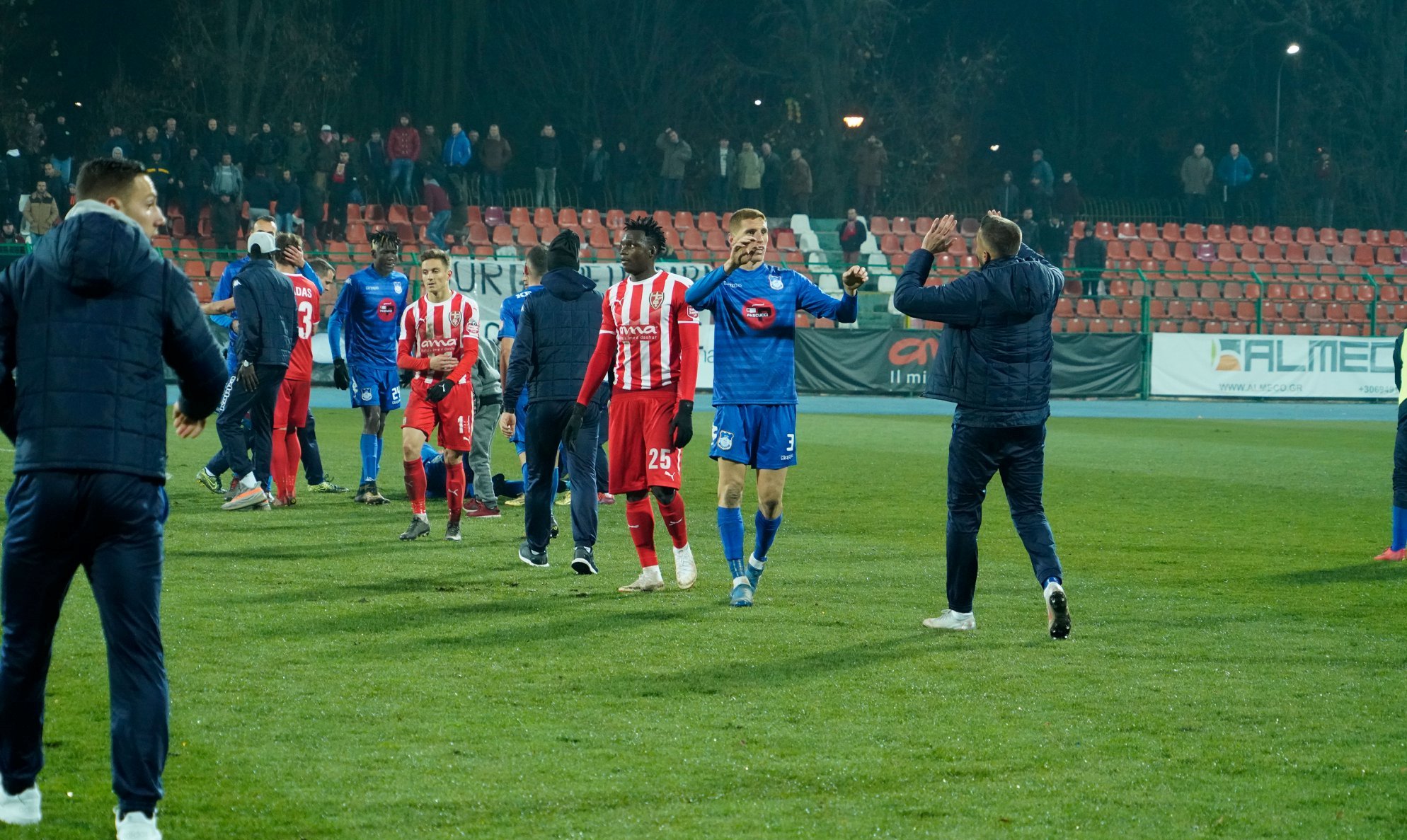 Teuta stërvitet në freskinë e Korçës, Skënderbeu në vapën e Durrësit