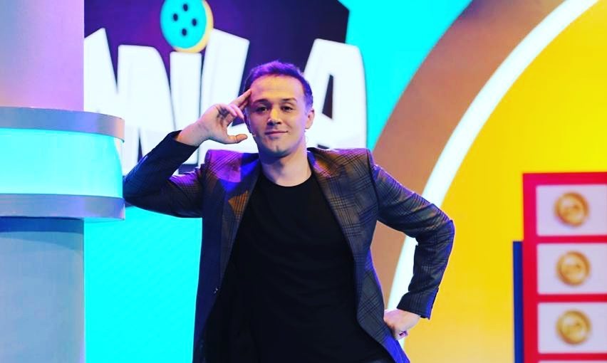 Turjan Hysko konfirmon zërat për emisionin e humorit dhe zbulon aktorët e rinj