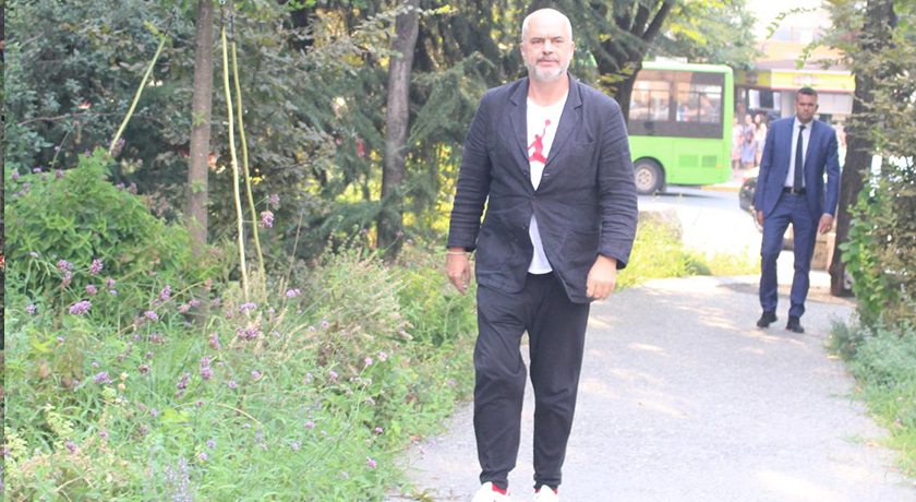 EMRAT/ Urdhri i Ramës, japin dorëheqjen disa prej drejtorëve në Shkodër